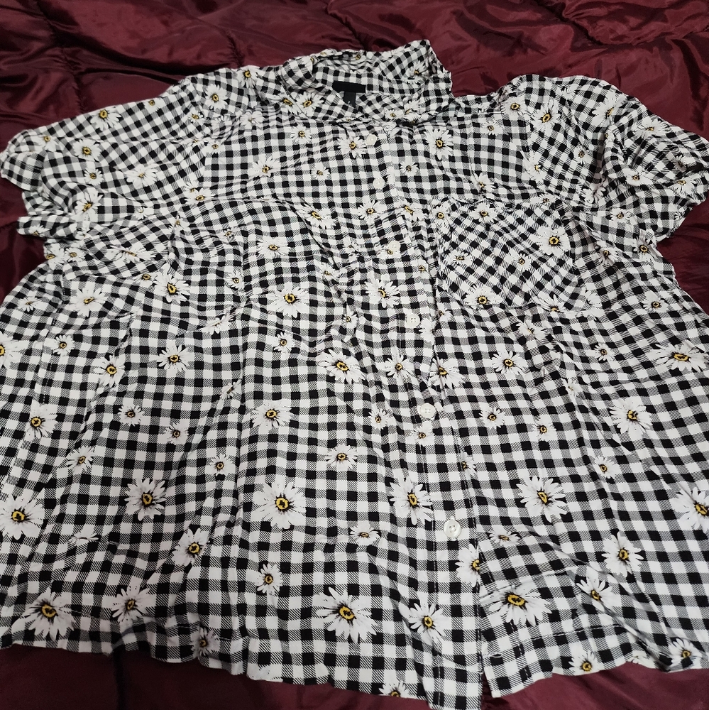TORRID Checkered print blouse